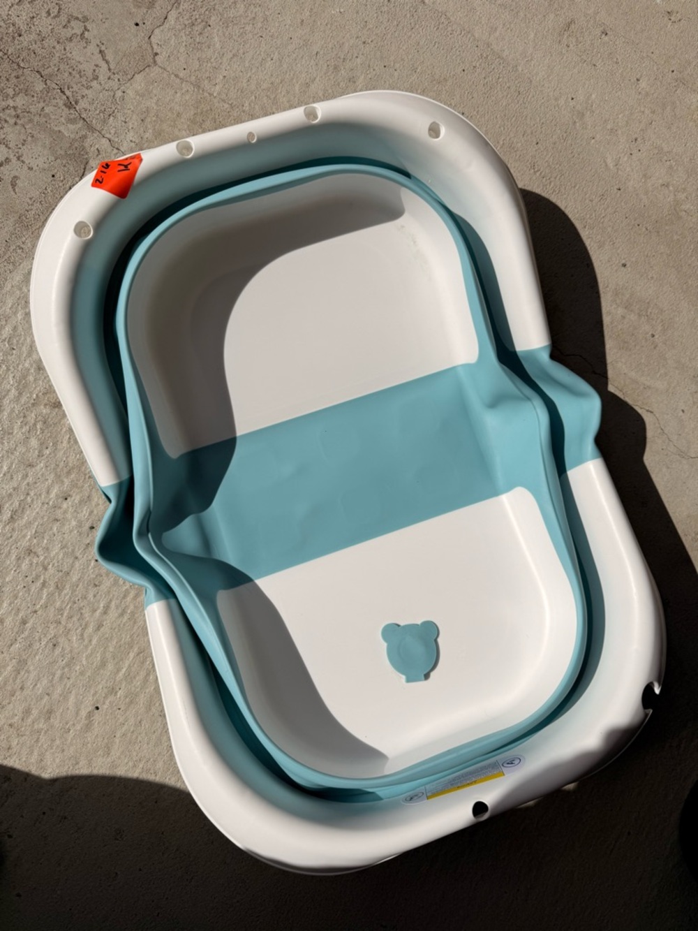 Collapsible Kids Bath Tub in White & Teal - Baby Bath Tub